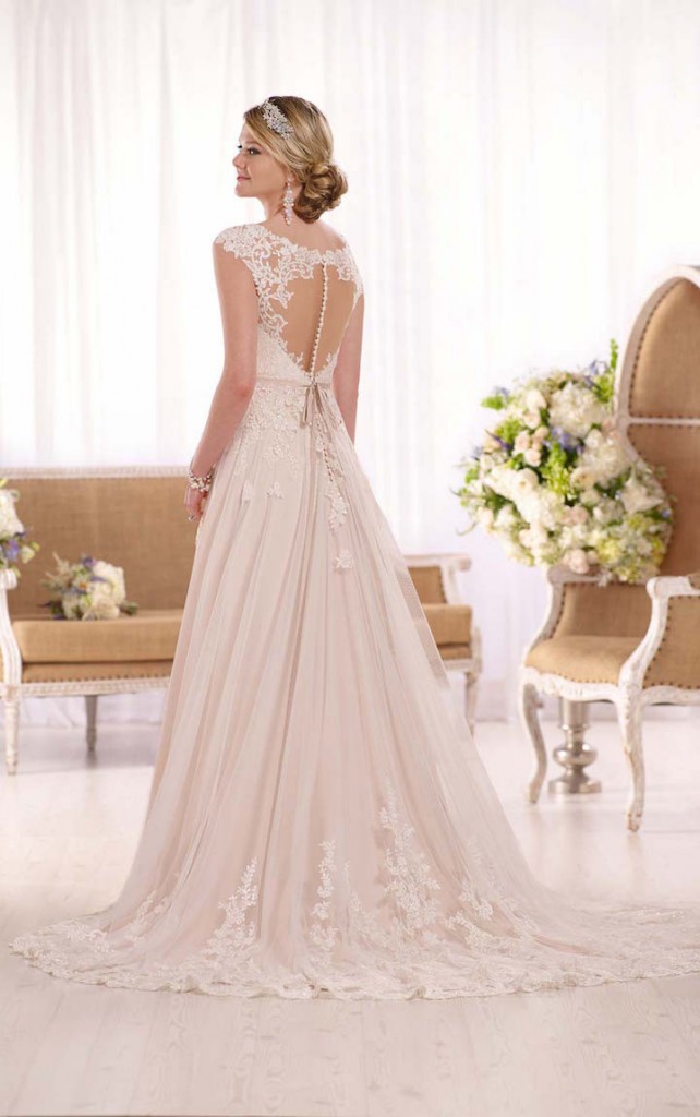 10 stylish designer wedding dresses 03