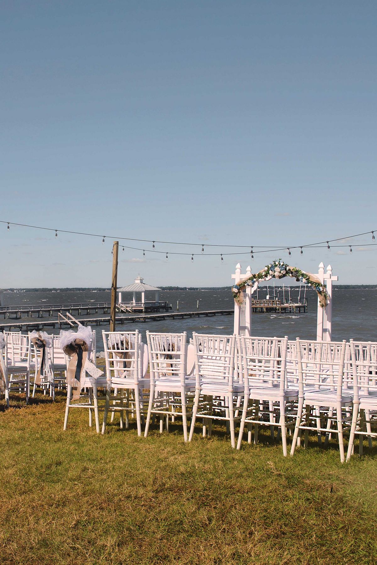 A Sweet Romance - Crystal Coast Wedding in North Carolina