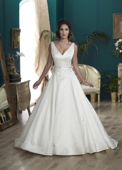 Nicola Anne - Handmade Couture Wedding Dresses (Bridal Fashion )