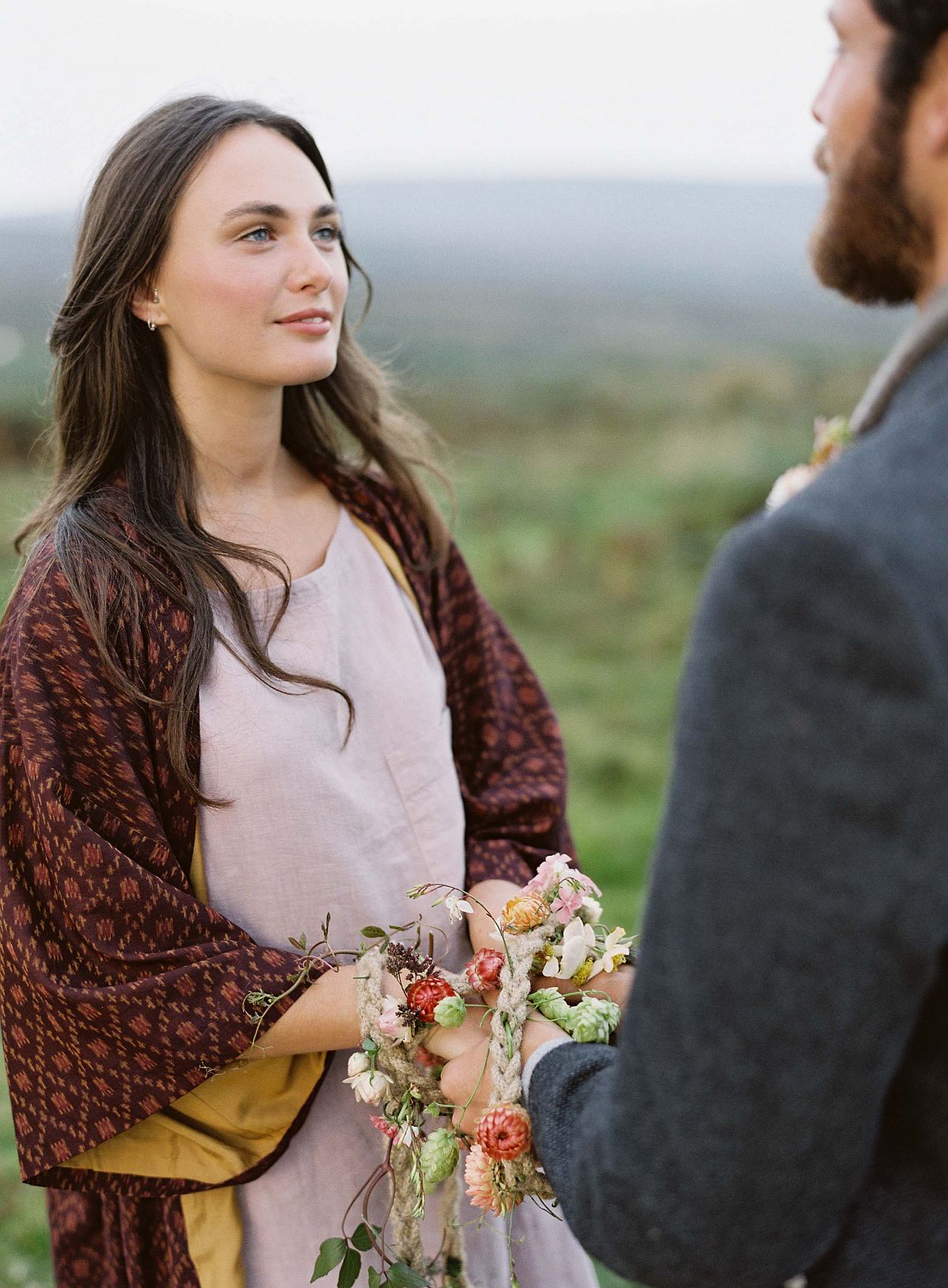 Modern and Earthy Autumnal Vow Renewal