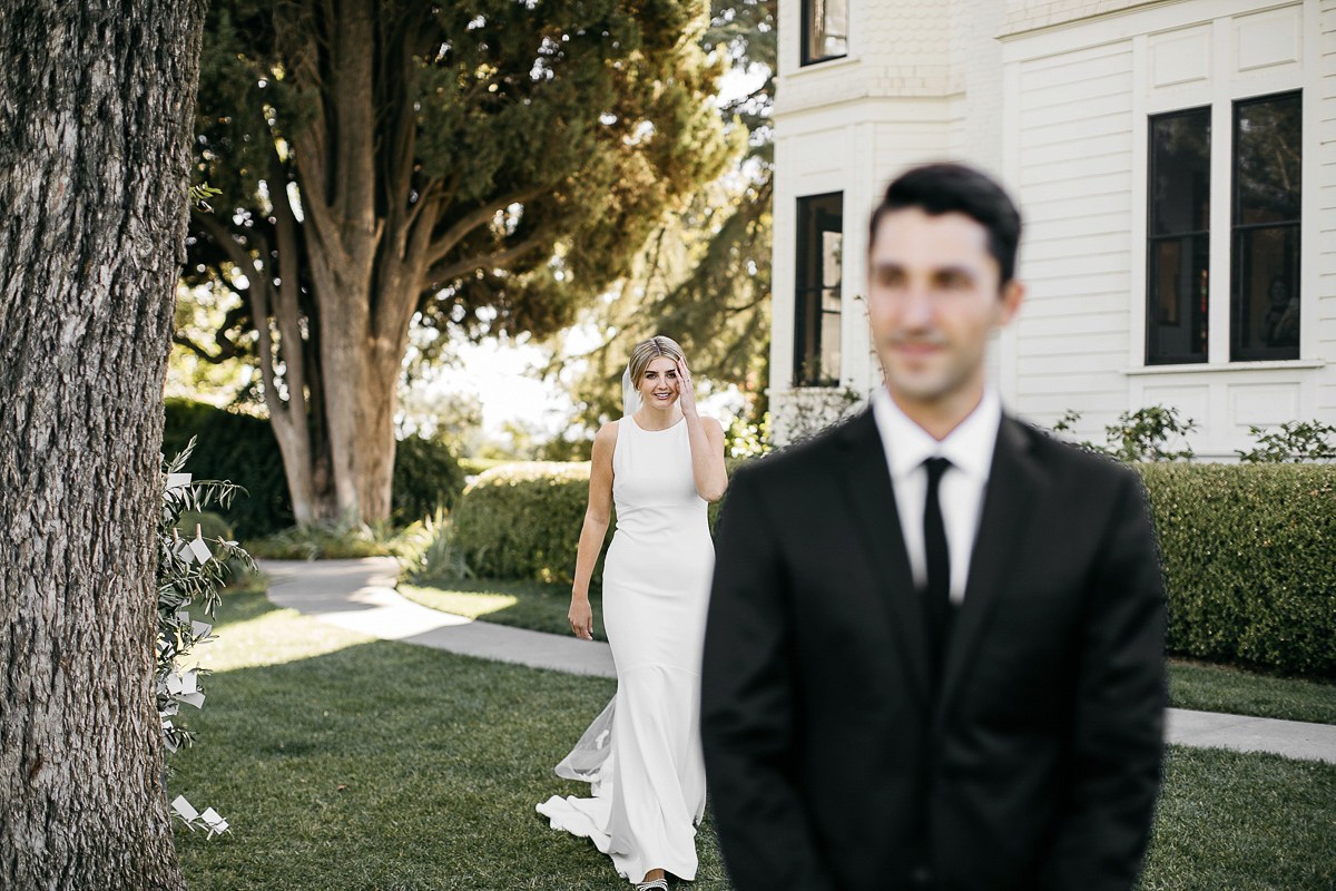 An Amsale Gown and Bridesmaids in Black for an Understated and Elegant Californian Wedding (Weddings )