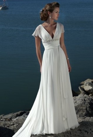 Ideal Wedding Gowns for Beach Ceremony - Plus Size Wedding Dress Reviews