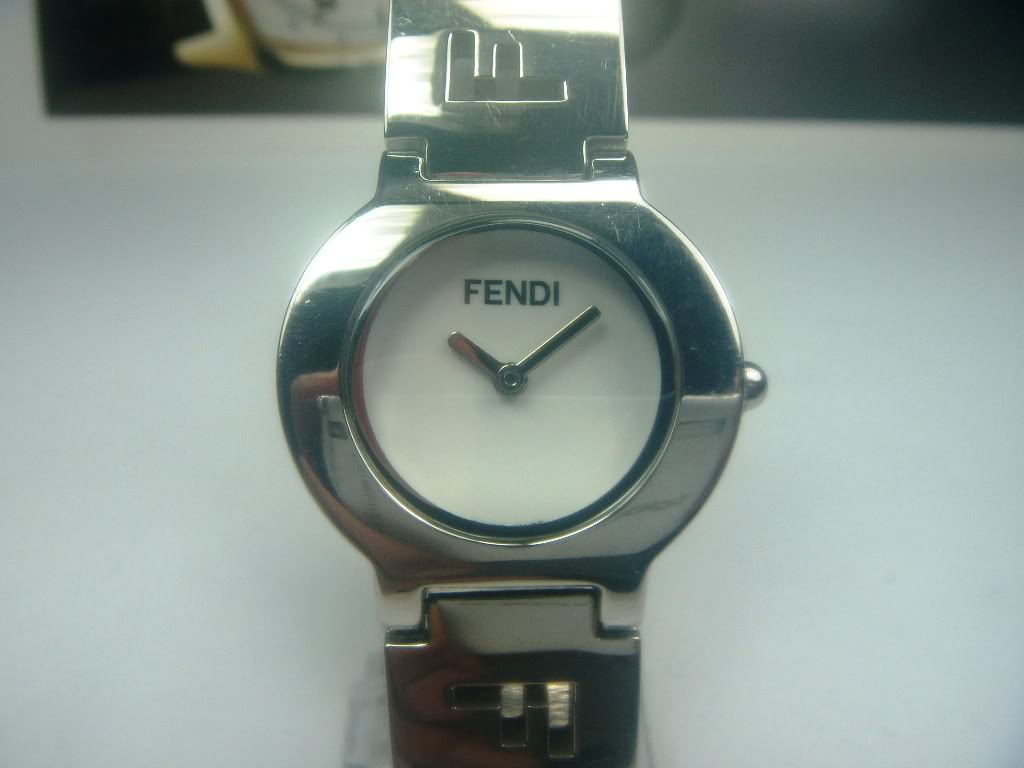 Stylish in addition to Marvelous Fendi Designer watches Accomplishing ...
