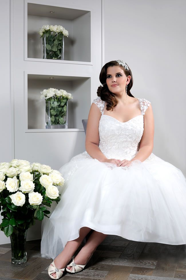 New Sonsie collection from Veromia makes plus-size brides feel amazing