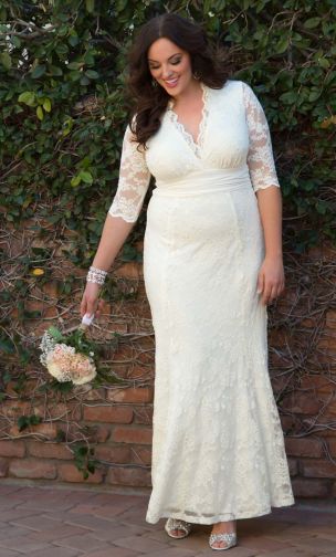 A Lace Long Sleeves Wedding Gown For Obese Brides