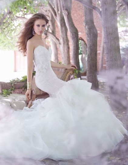 Top10 romantic designer wedding dresses